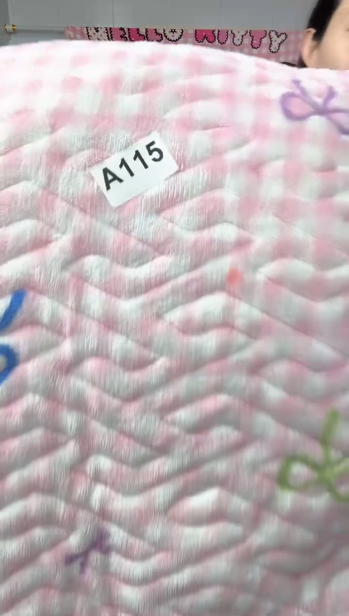 牛奶绒115两米床盖