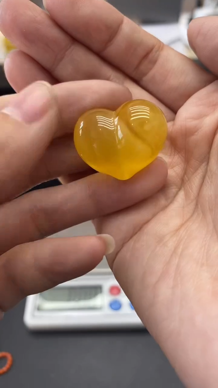 琥珀未镶嵌珠宝奇石2172