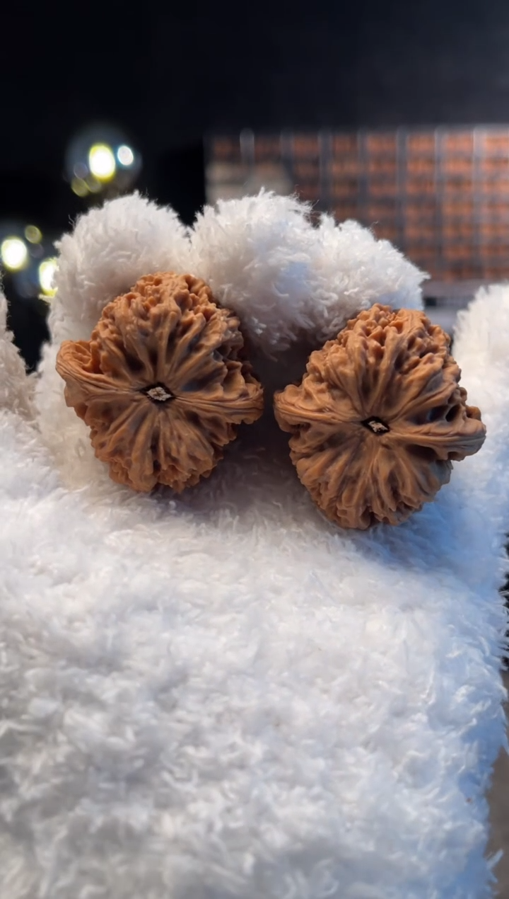 吊坠文玩核桃白*冰南将