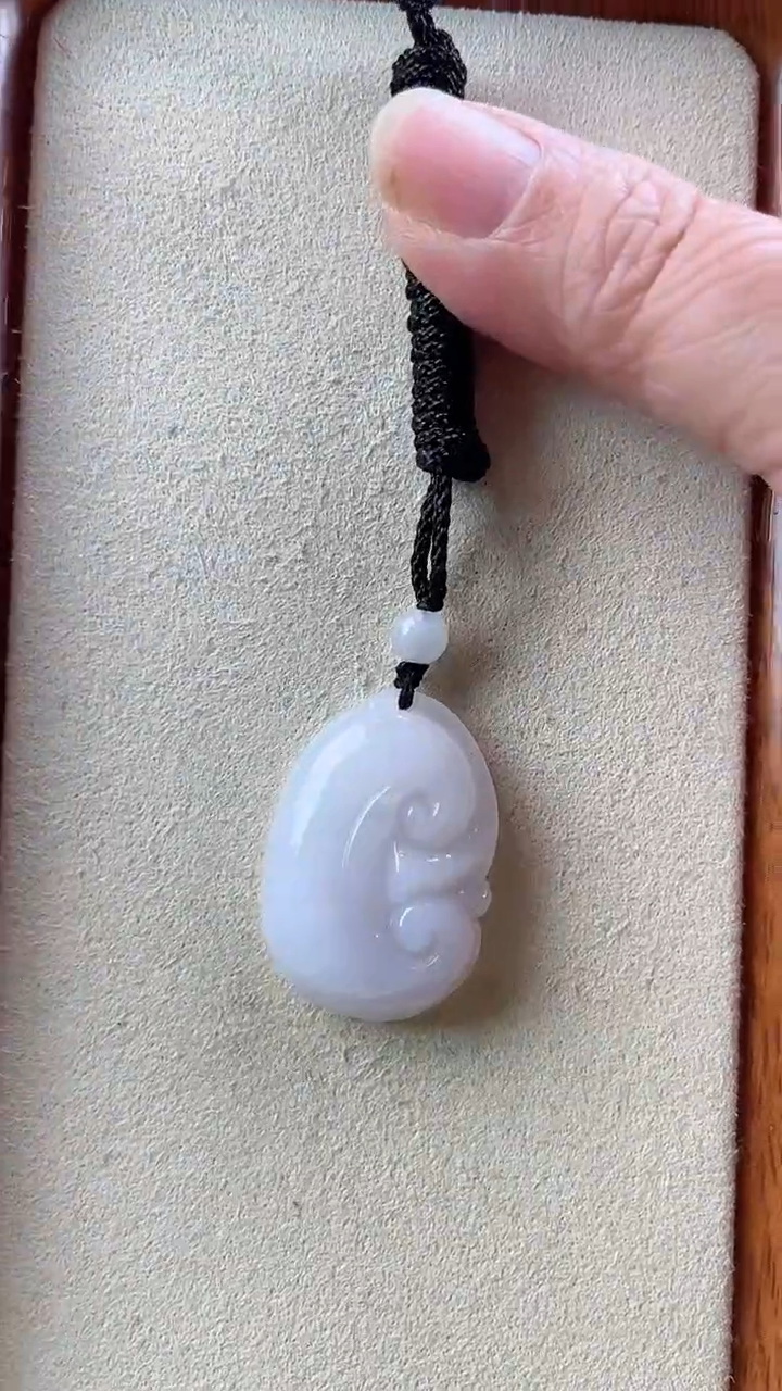 【闪购商品】翡翠吊坠(不含链)未镶嵌孤品