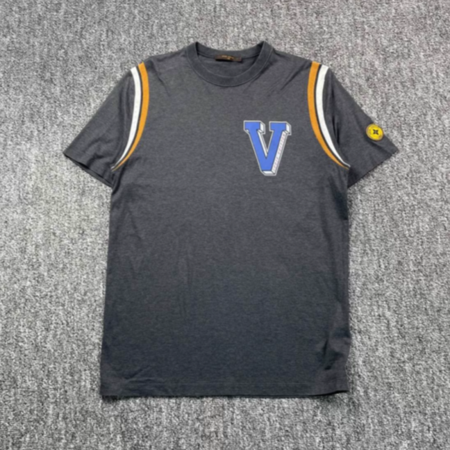 未使用 LouisVuitton/路易威登 汤/P225478289/T恤 S码