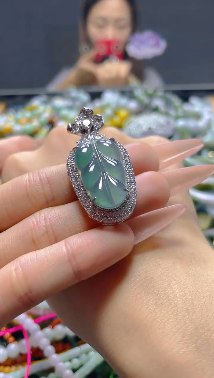 颈饰未镶嵌翡翠/G/翡翠A货，一件也是批发价