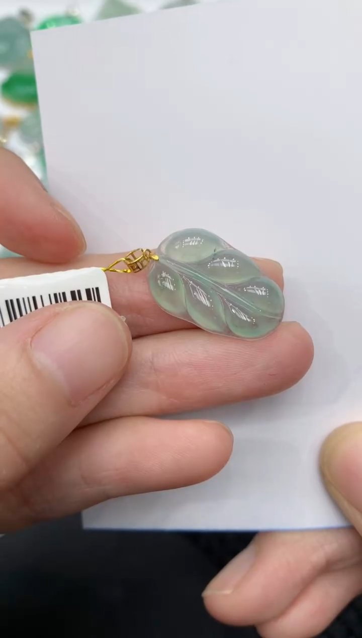 【闪购商品】翡翠颈饰18K金镶嵌11111111111