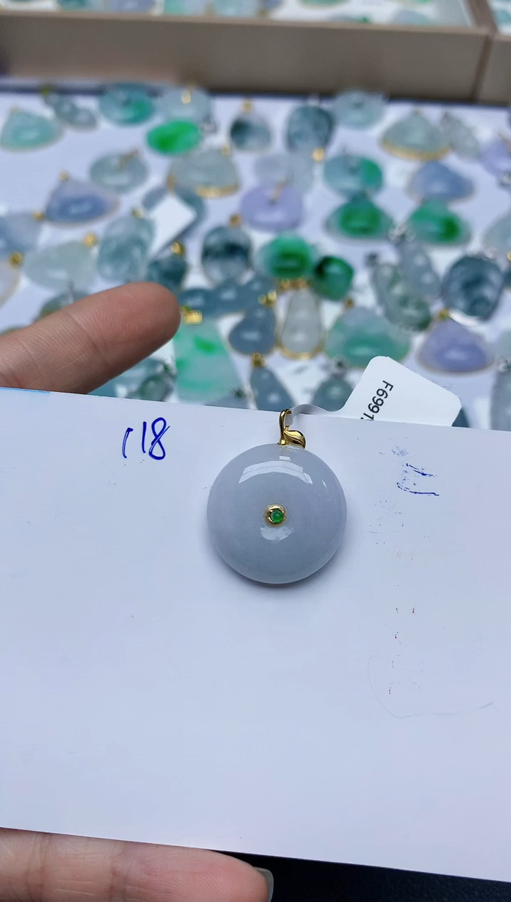 【闪购商品】翡翠颈饰18K金镶嵌天然翡翠A货