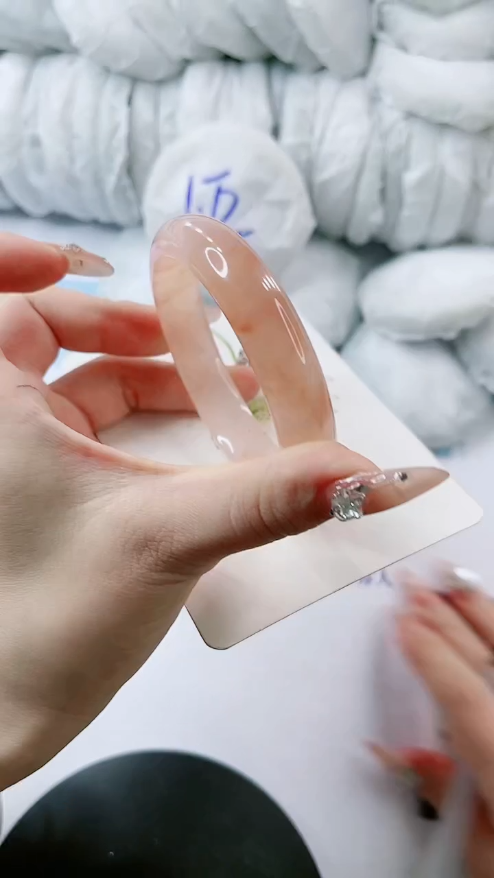 【闪购商品】石英质玉手镯未镶嵌多样性发货V523