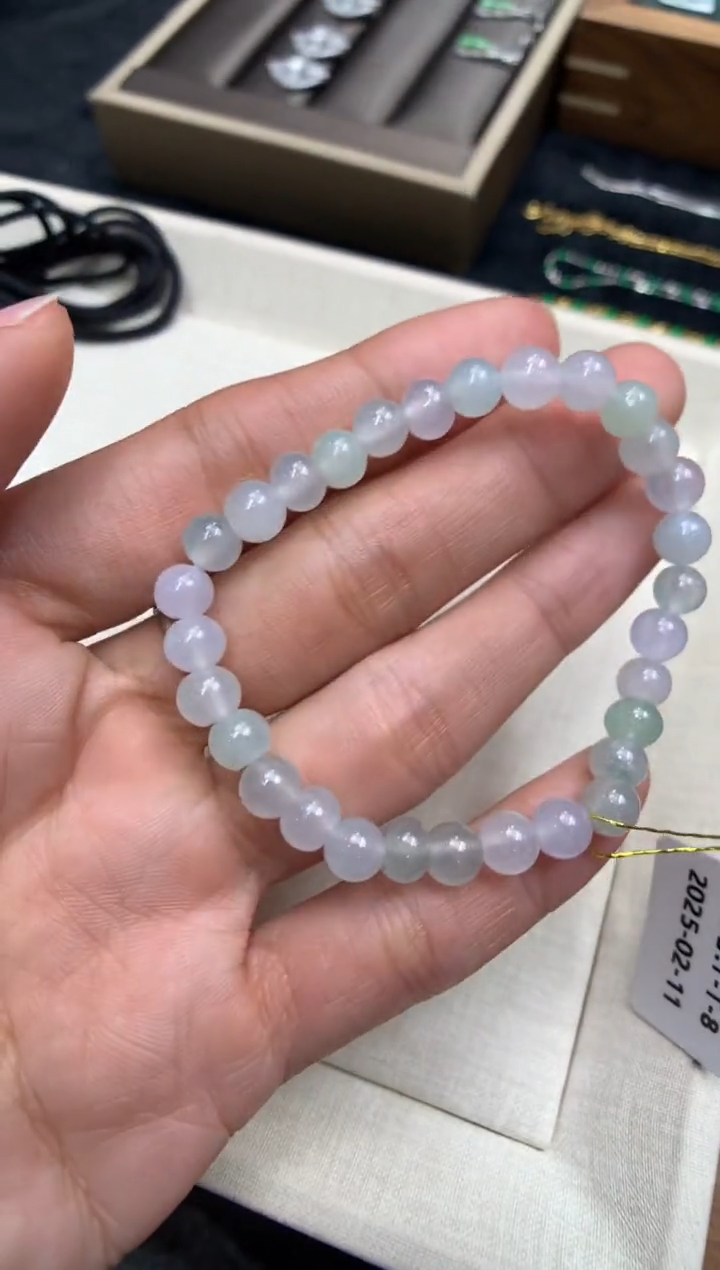 【闪购商品】翡翠颈饰未镶嵌手串