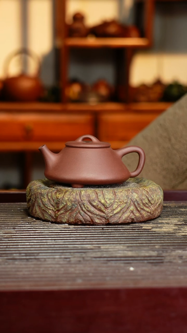 宜兴原矿紫砂壶茶壶大**辉宜兴原矿紫砂壶茶壶150C