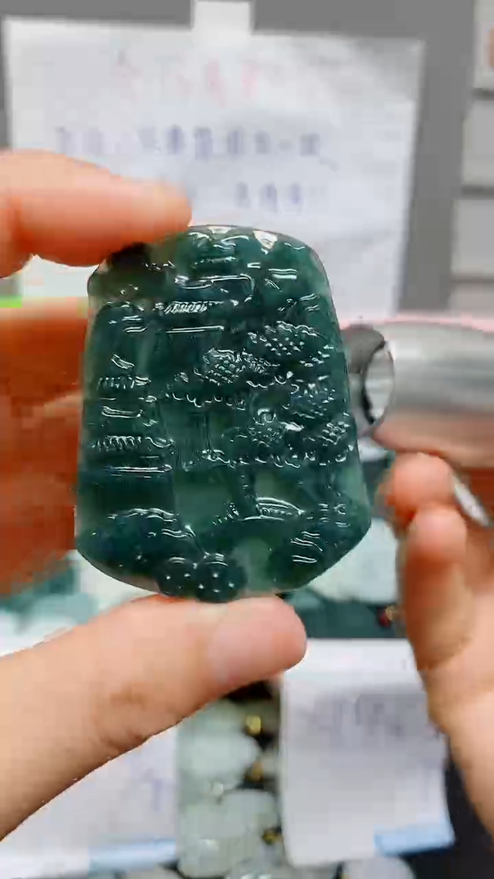 【闪购商品】翡翠颈饰未镶嵌天然翡翠A货