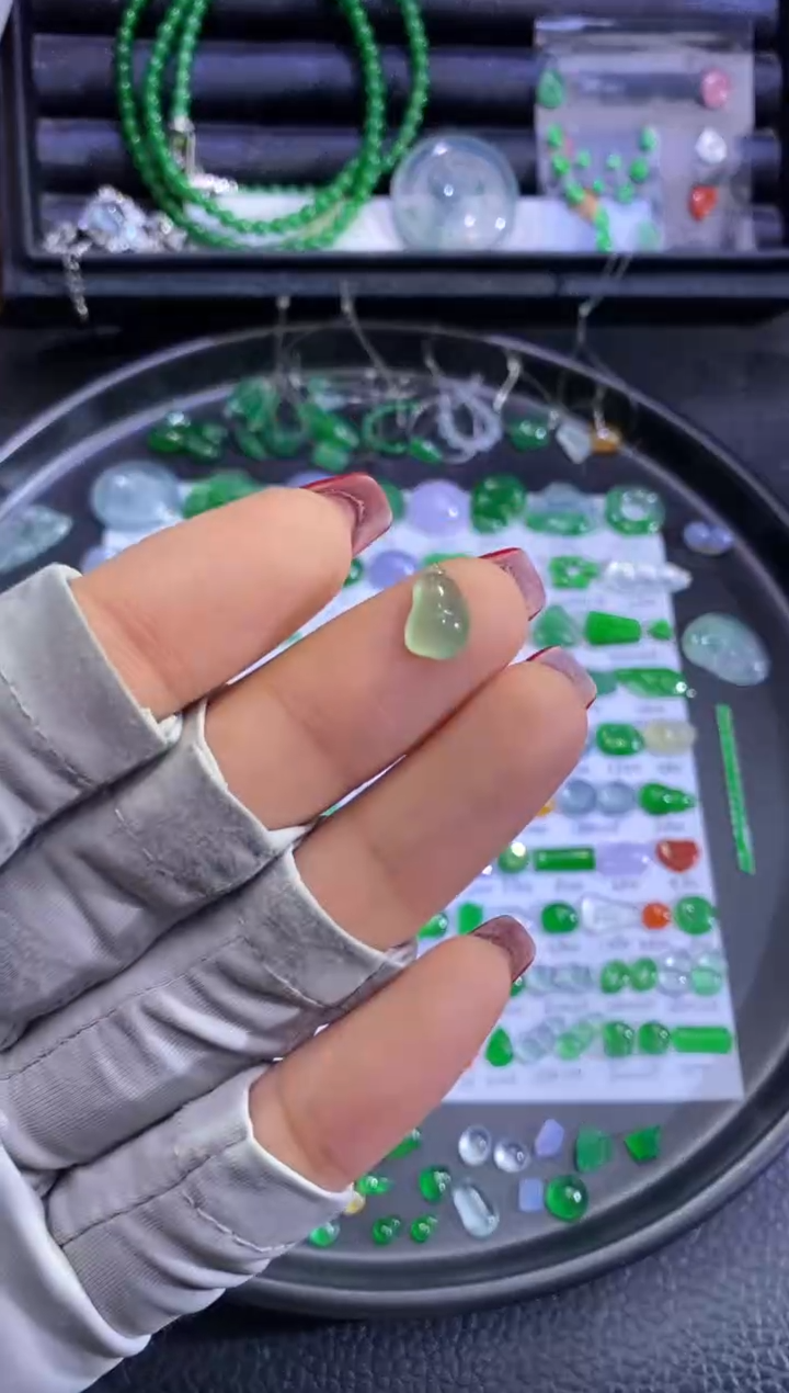 未镶嵌挂件翡翠白菜