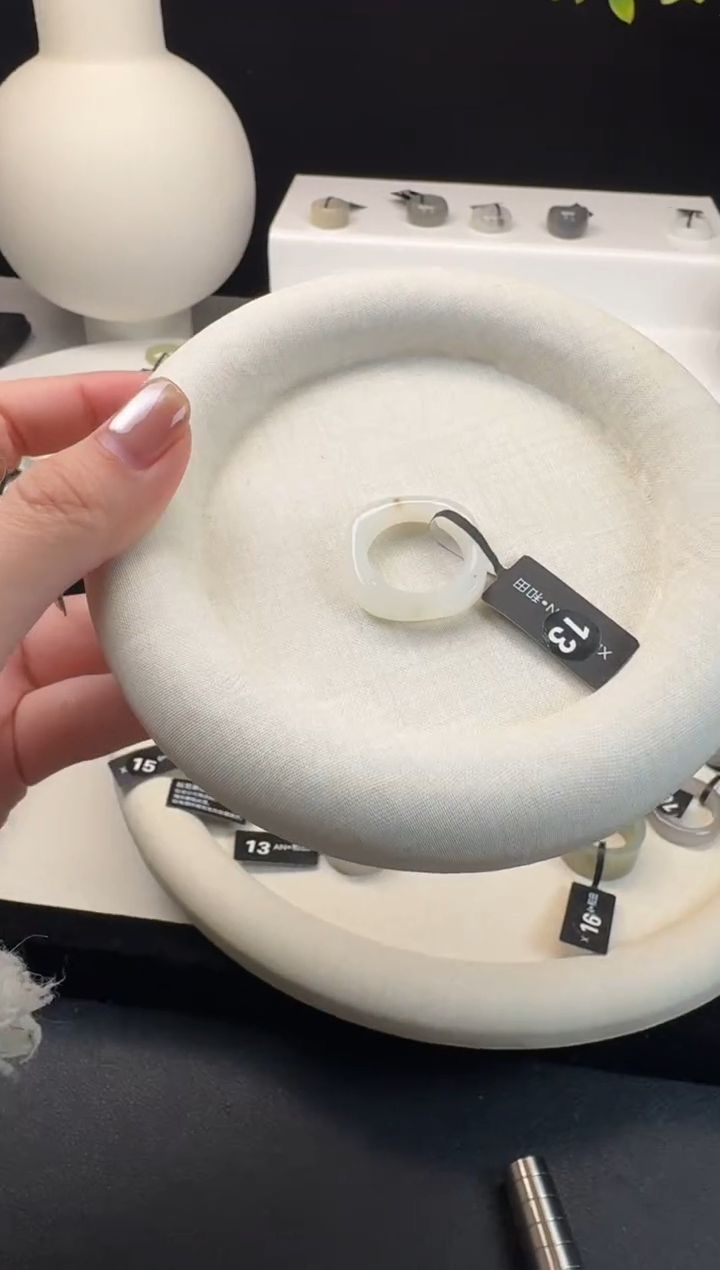 【闪购商品】和田玉戒指未镶嵌3