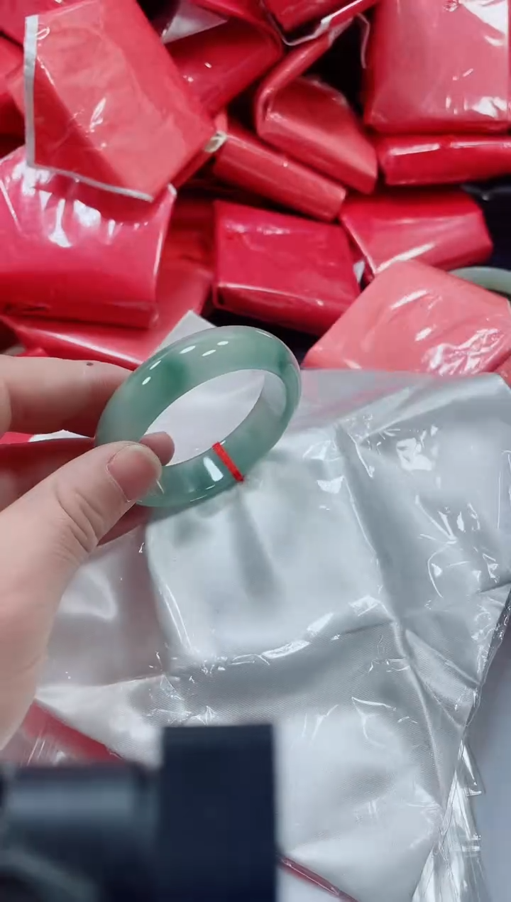 非金属无小哥216号手镯55.9圈口轮胎