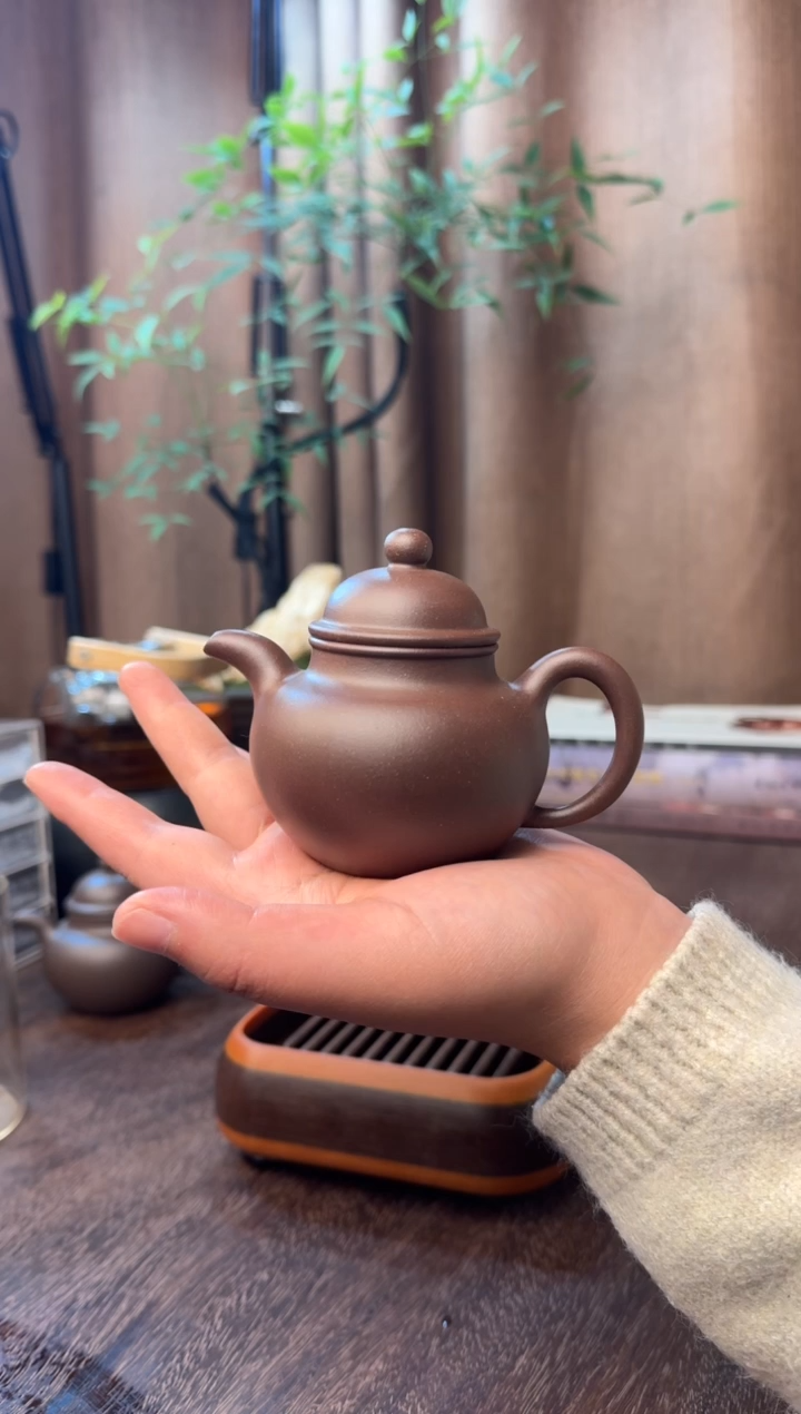 茶壶紫砂寿珍掇球-半手精工-蠡墅天青-40目-容量：150CC