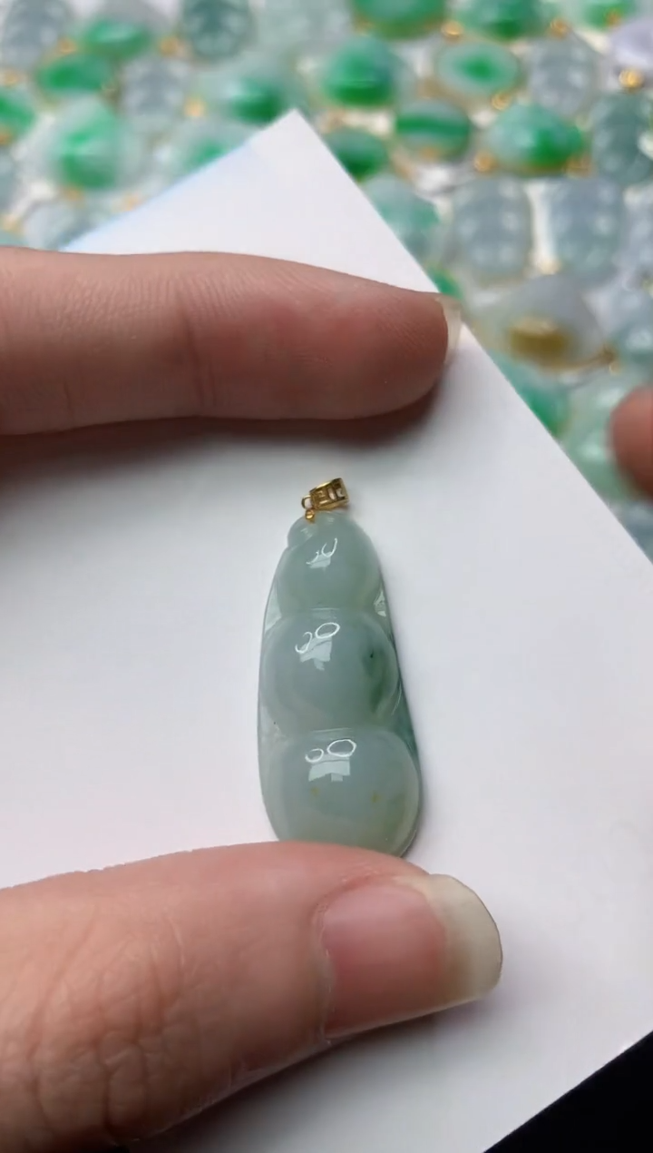 【闪购商品】翡翠颈饰18K金镶嵌3..........