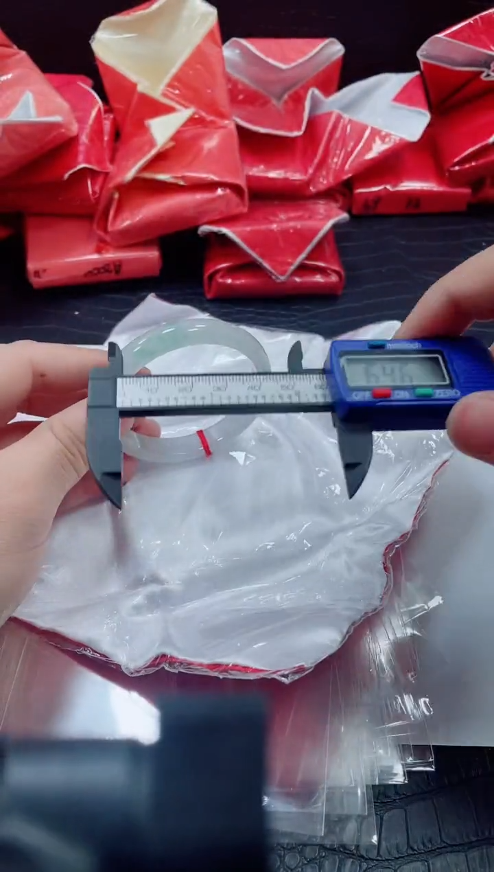 非金属无小哥116号手镯59.1圈口