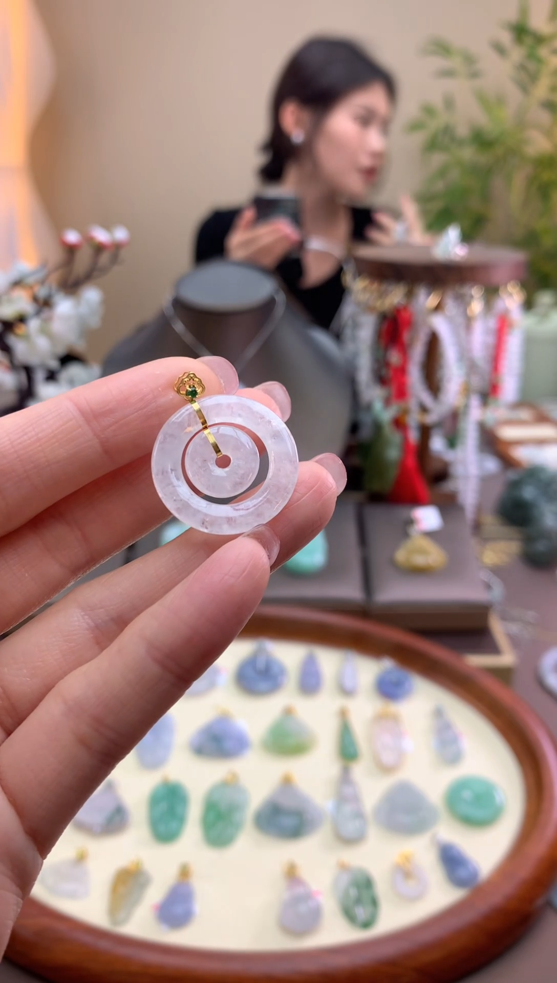 【闪购商品】翡翠颈饰18K金镶嵌甜甜圈