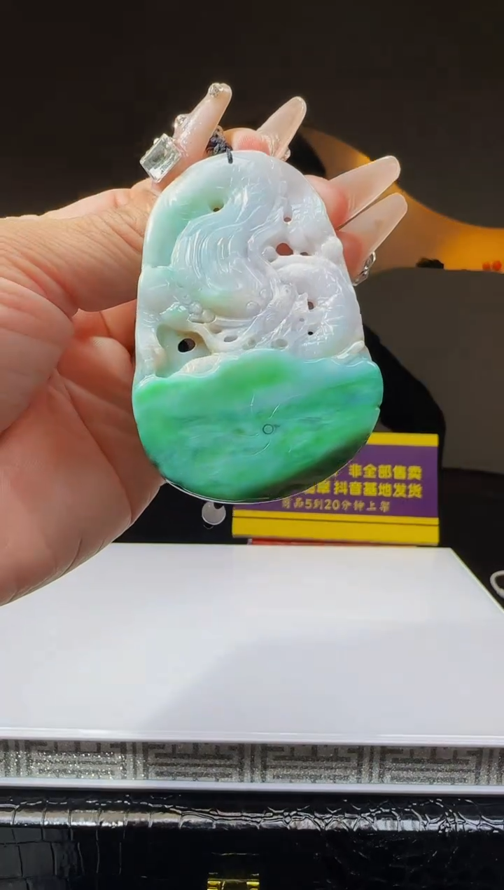 【闪购商品】定制翡翠未镶嵌Q04282翡翠毛货