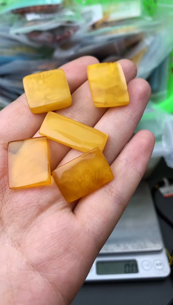 【闪购商品】琥珀珠宝奇石未镶嵌84431