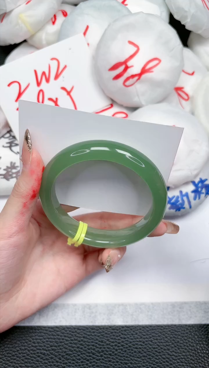 【闪购商品】石英质玉手镯未镶嵌308-59.4