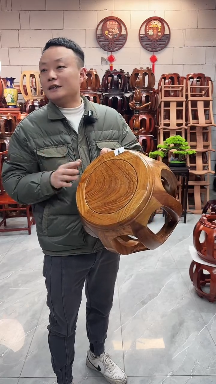 【闪购商品】花梨木类家具微瑕花梨木原木色小号鼓凳6号