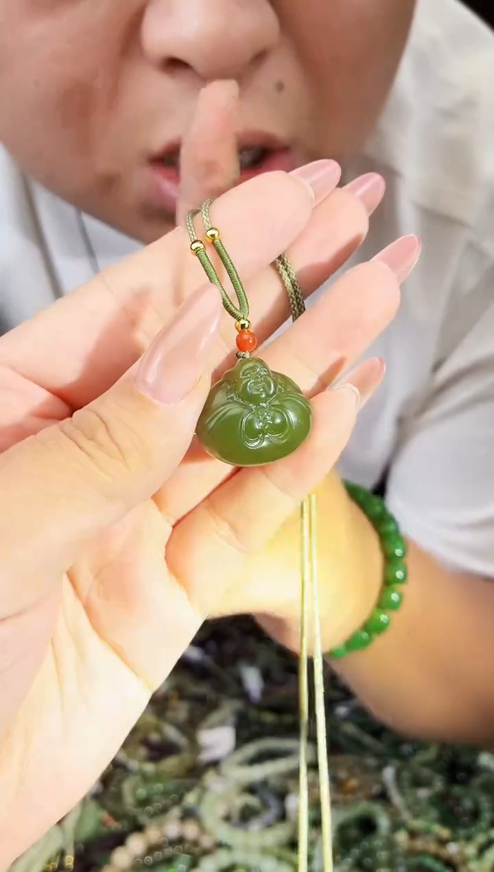 和田玉未镶嵌颈饰拍一发一