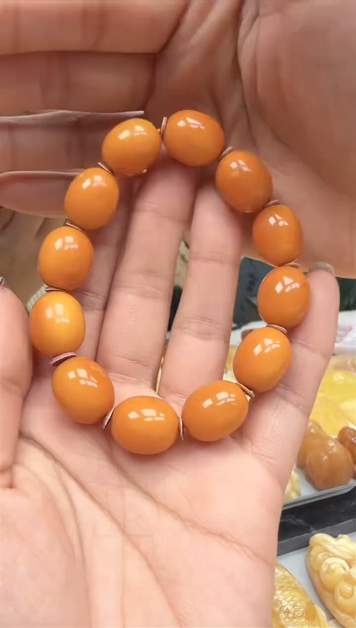 【闪购商品】琥珀裸石未镶嵌手串