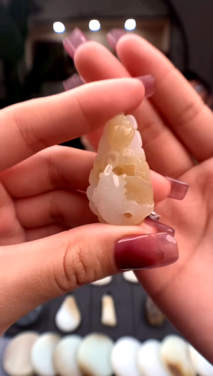 【闪购商品】和田玉颈饰未镶嵌挂件