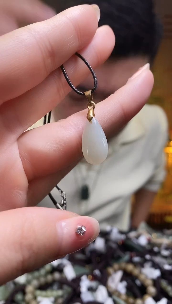 【闪购商品】和田玉颈饰未镶嵌多样性发货，拍一发一