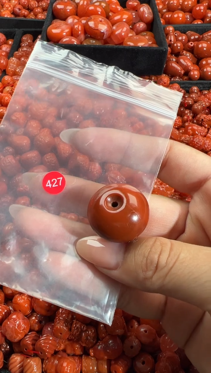 颈饰未镶嵌南红玛瑙1