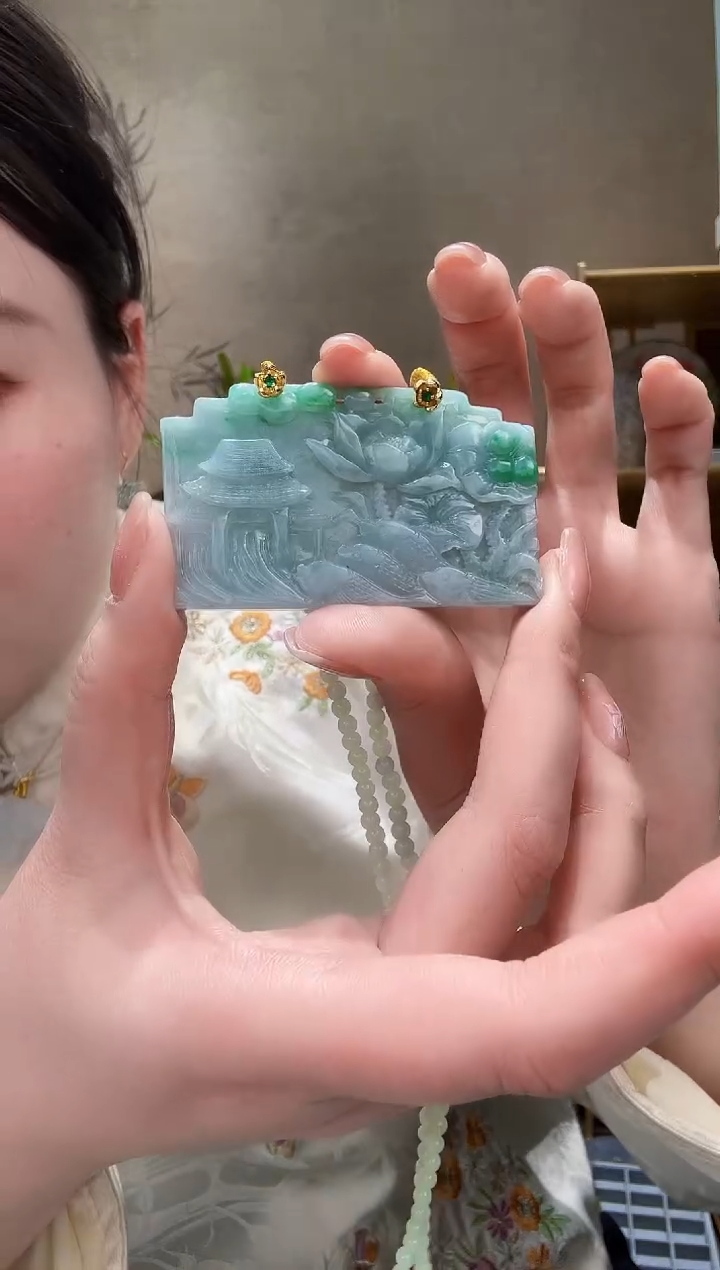 【闪购商品】翡翠颈饰未镶嵌吊坠