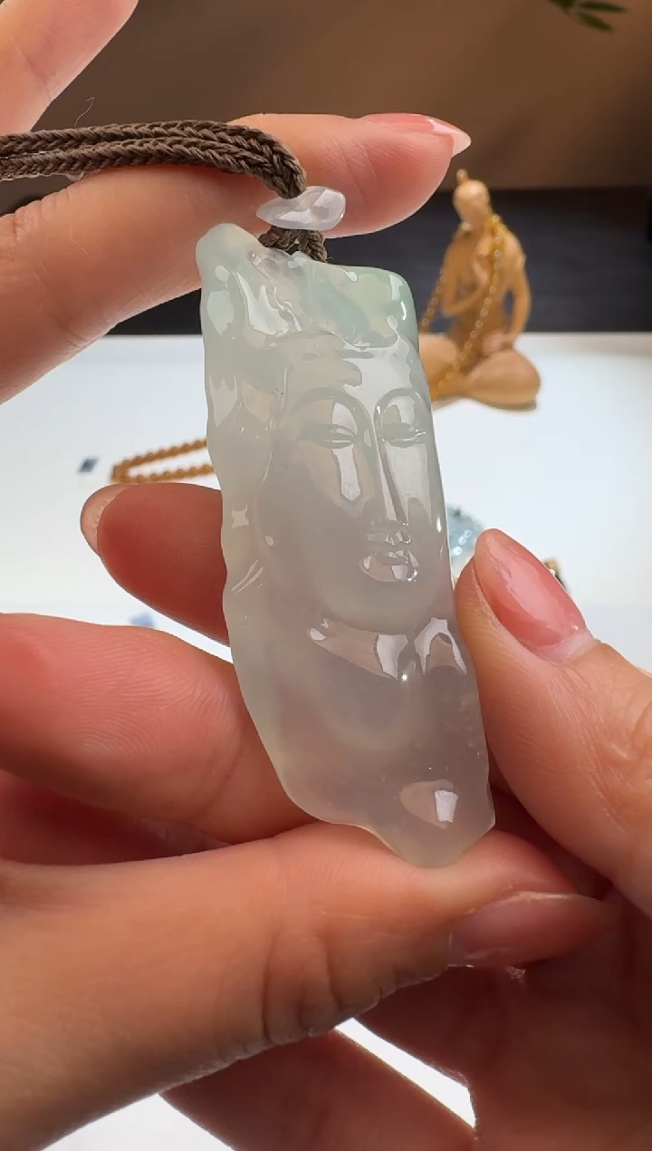 【闪购商品】翡翠颈饰未镶嵌舒雅