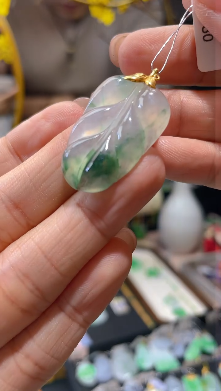 【闪购商品】翡翠颈饰18K金镶嵌假一赔三