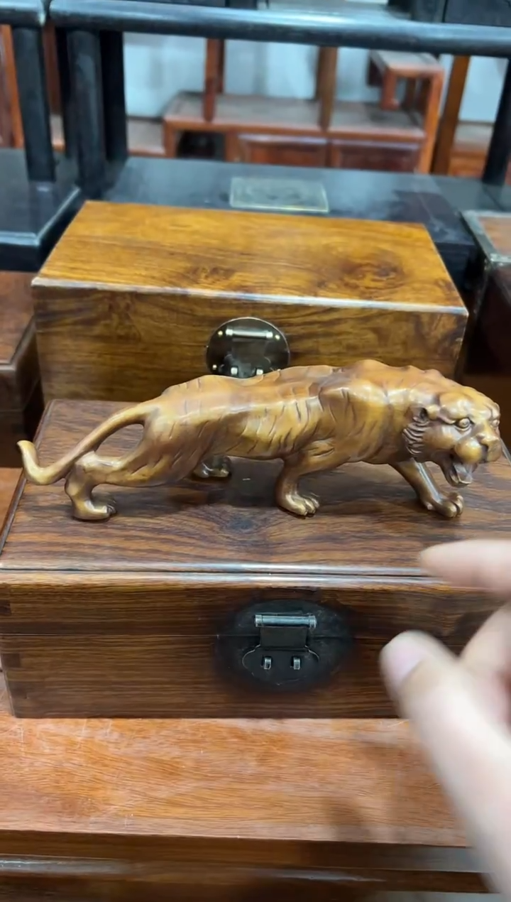 黄杨木动物摆件1