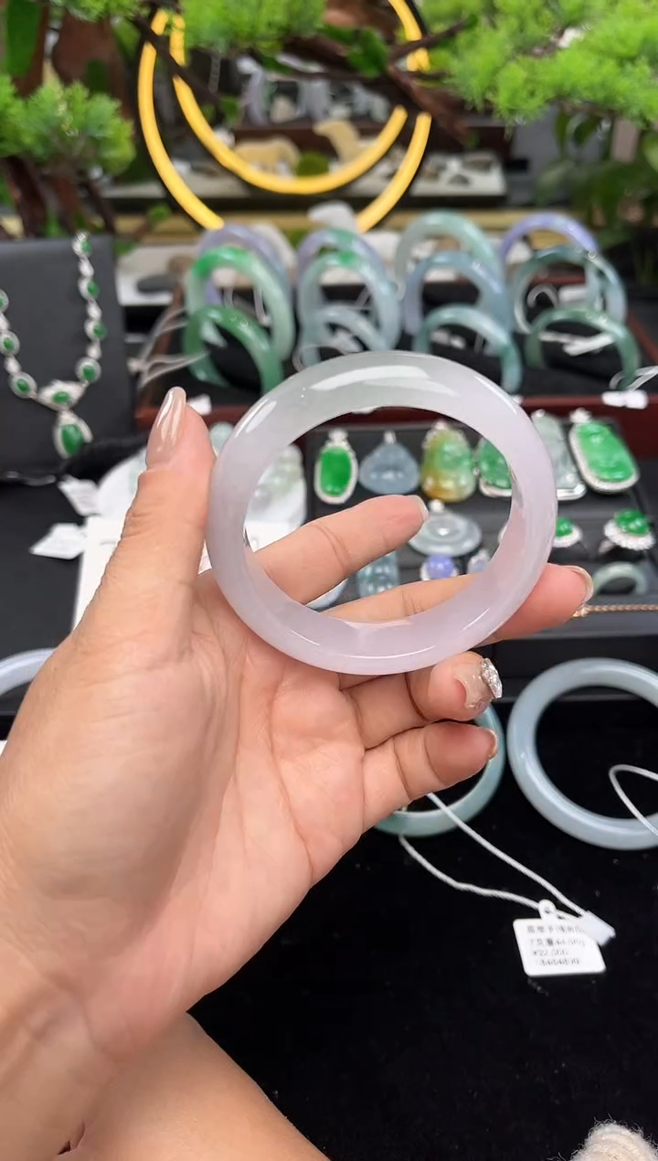 未镶嵌手镯翡翠手镯