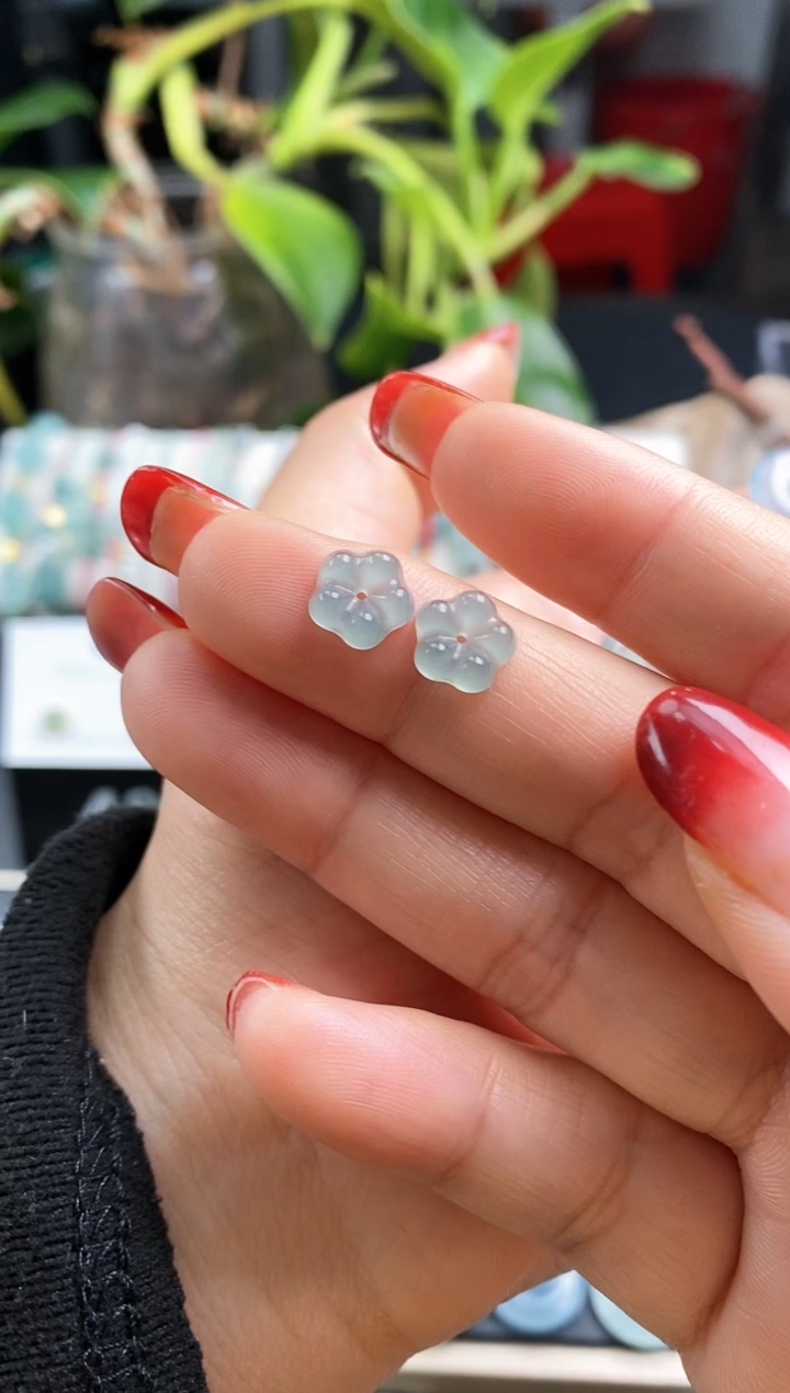 【闪购商品】翡翠散珠小花一对，开播福利
