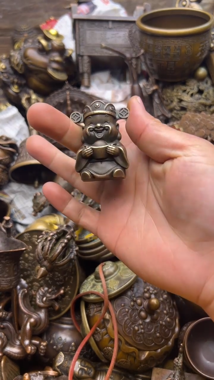 精美铜器，点击下单