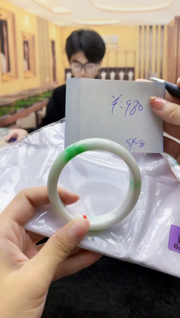 【闪购商品】翡翠手镯未镶嵌    H68-43