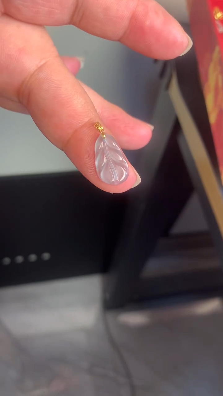 吊坠(不含链)18K金镶嵌翡翠1