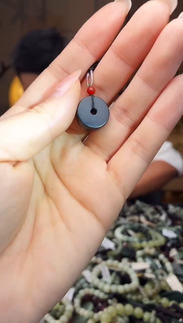 颈饰未镶嵌和田玉多样性发货，拍一发一