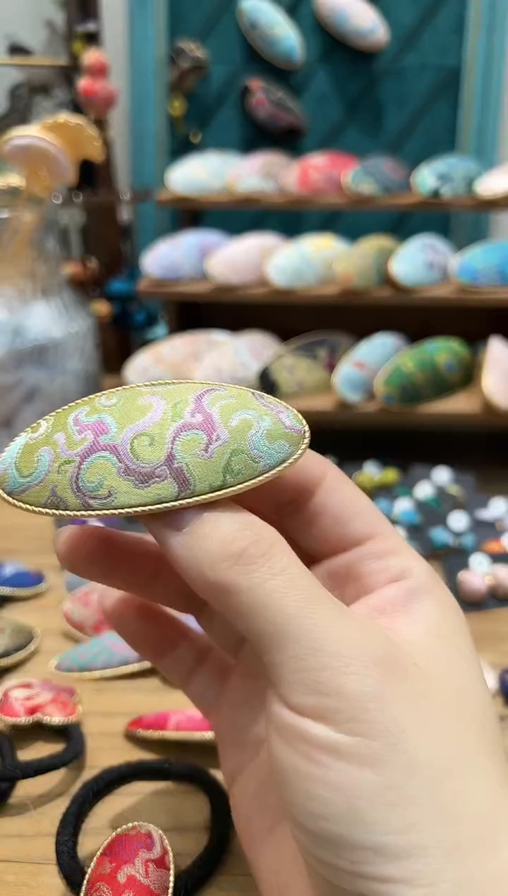 【闪购商品】【一物一拍专车】蔓草變龙小号弹簧夹