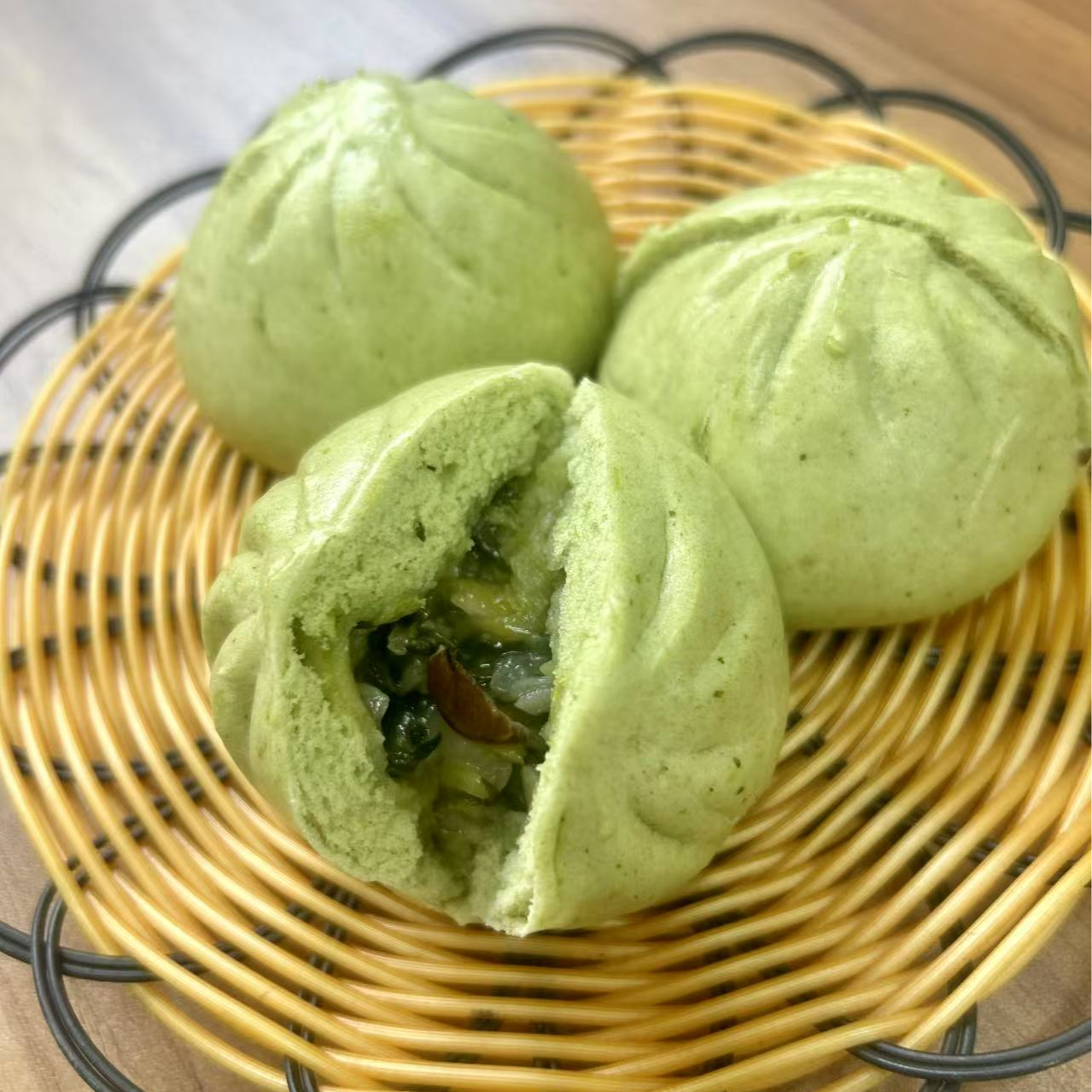 早茶点心 糕点  香菇素菜包