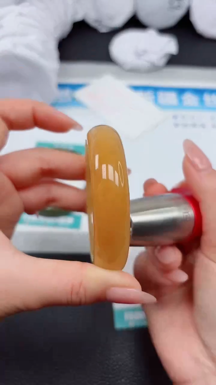 【闪购商品】石英质玉手镯未镶嵌A192