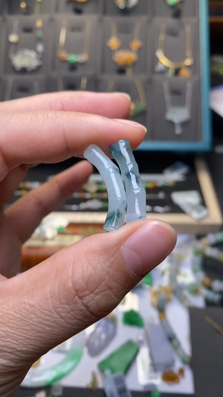 颈饰未镶嵌翡翠净货40109