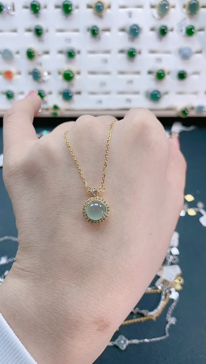 【闪购商品】翡翠颈饰银S925镶嵌天然翡翠