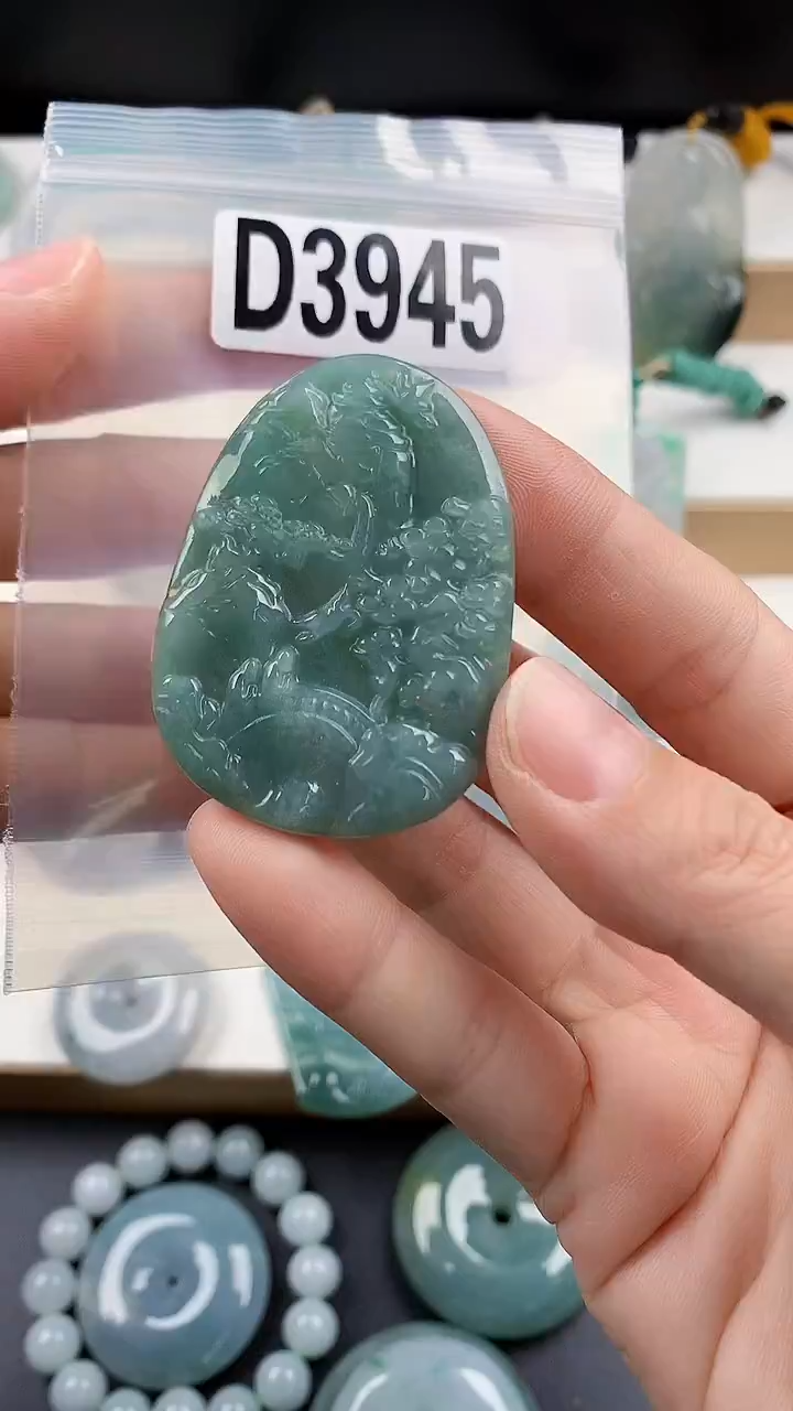 颈饰未镶嵌翡翠天然翡翠吊坠挂件