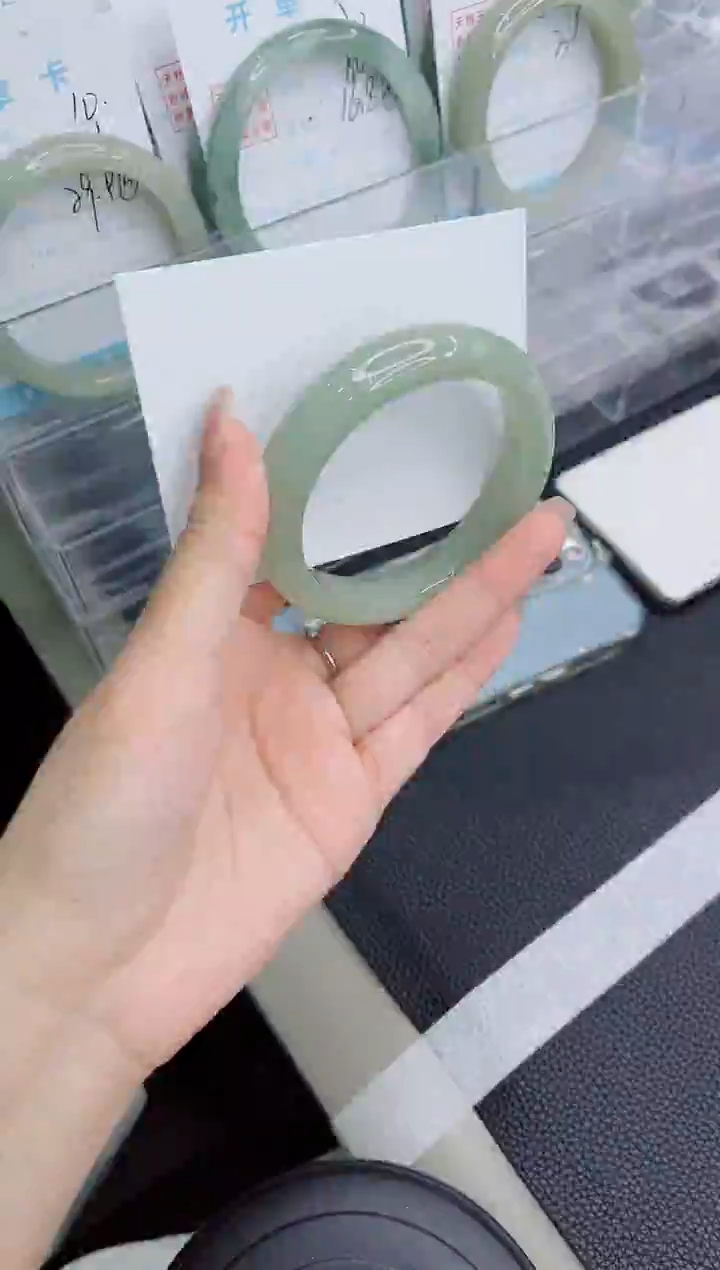 石英质玉手镯未镶嵌a38-56.8