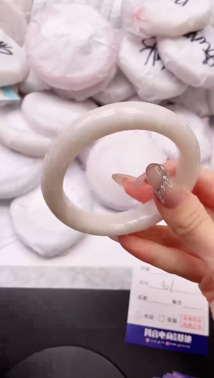 【闪购商品】和田玉手镯未镶嵌25K313-61