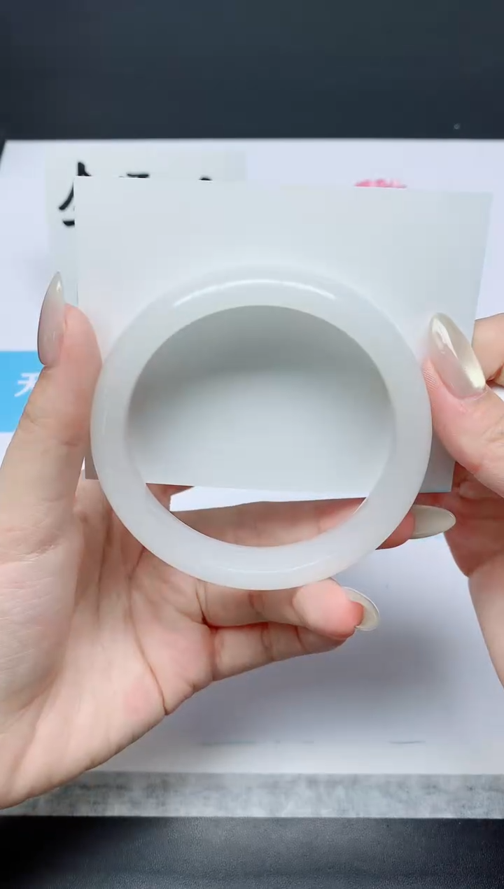 石英质玉手镯未镶嵌K169-61