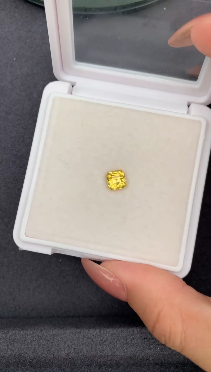 裸石彩色蓝宝石1.5ct黄蓝宝  FH  定制