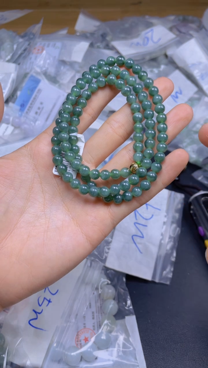 定制翡翠未镶嵌珠串