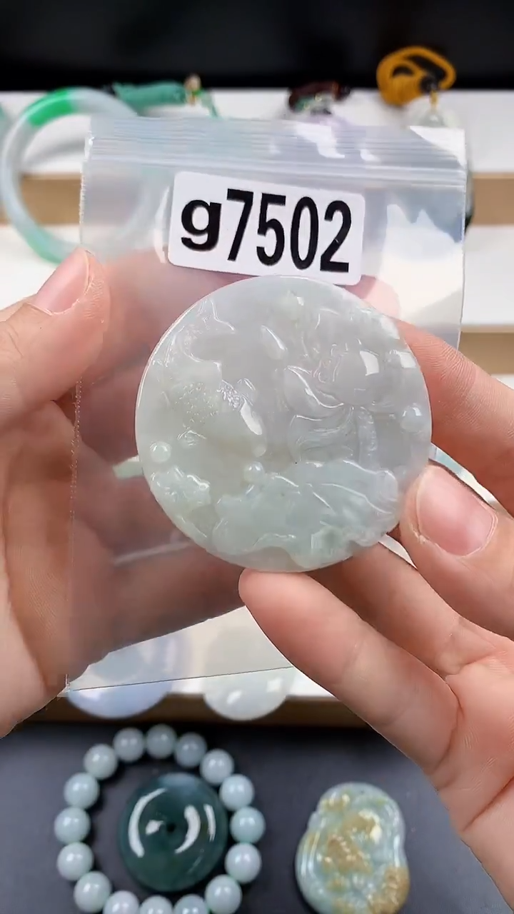 颈饰未镶嵌翡翠天然翡翠吊坠挂件